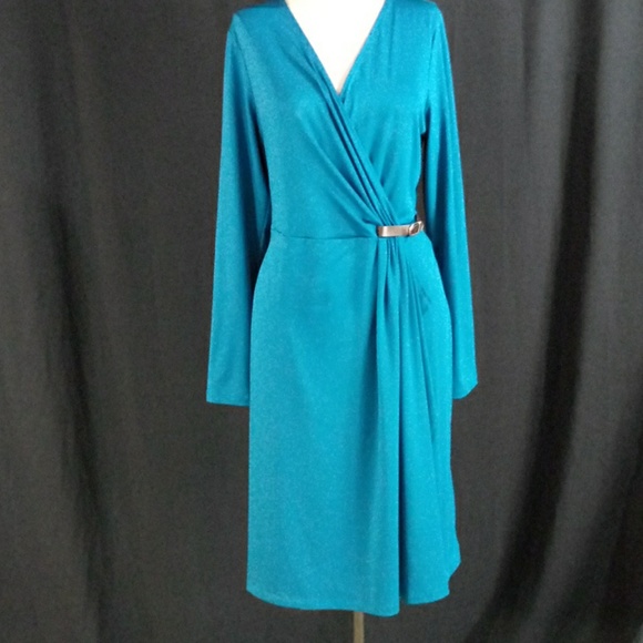 WRAP DRESS - Picture 2 of 4